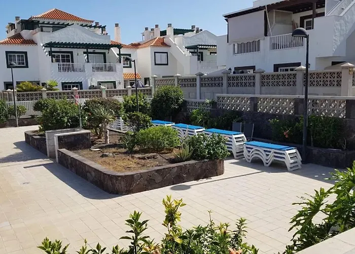 Private With Roof Terrace דירה